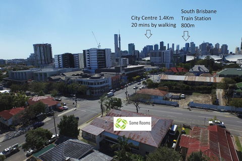 Some Rooms Backpacker - Accommodation Cooktown 3