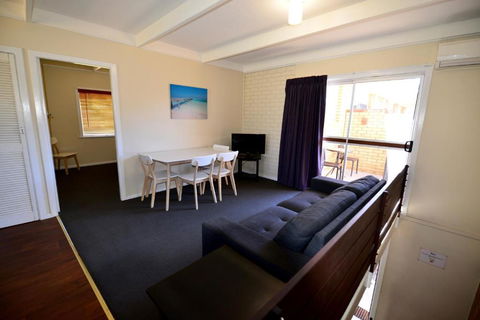 City Centre Apartments - Accommodation Cooktown 6