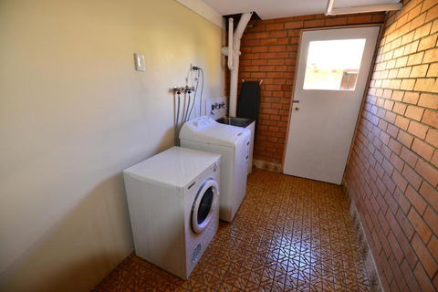 City Centre Apartments - Accommodation Cooktown 5