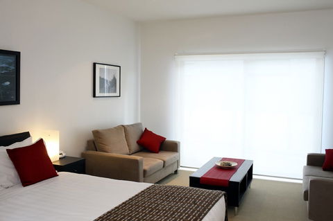 The Waves Apartments - Accommodation Cooktown 3