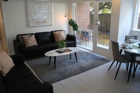 Centrepoint Units Heidelberg - Accommodation Cooktown 0