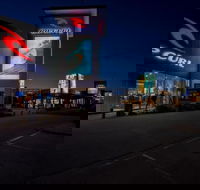 Bells Beach Backpackers - Accommodation Cooktown