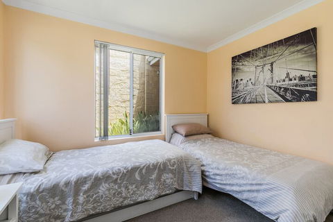 Ocean Keys Cottage - Accommodation Cooktown 6