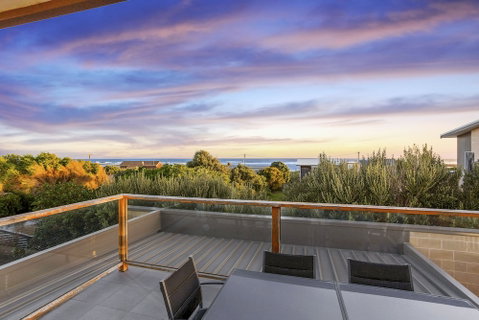 Tides Apartments - Accommodation Cooktown 3