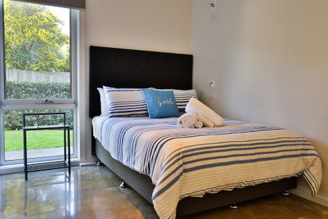Tides Apartments - Accommodation Cooktown 2