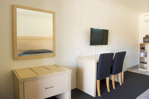 Cherry Blossom Motel - Accommodation Cooktown 2