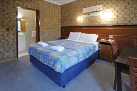 Pavlos Motel - Accommodation Cooktown 2