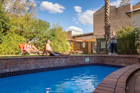 Alice Springs YHA - Hostel - Accommodation Cooktown 2