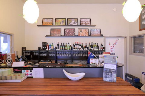 Vineyard Hill - Accommodation Cooktown 6
