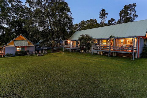 Vineyard Hill - Accommodation Cooktown 1