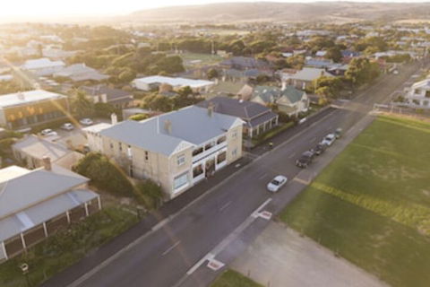 Port Elliot Beach House YHA Hostel - Accommodation Cooktown 0