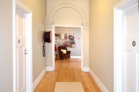 Port Elliot Beach House YHA Hostel - Accommodation Cooktown 6