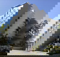 Surfcomber on the Beach - Accommodation Cooktown