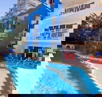 Myconos Resort - Accommodation Cooktown