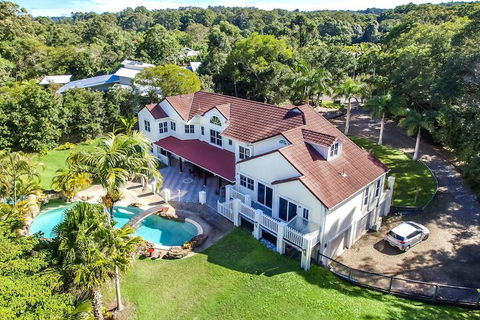 Kingfishers Manor - Accommodation Cooktown 2