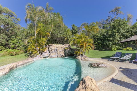 Kingfishers Manor - Accommodation Cooktown 6