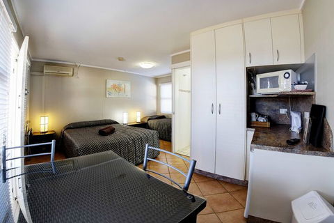 Bali Hi - Accommodation Cooktown 4