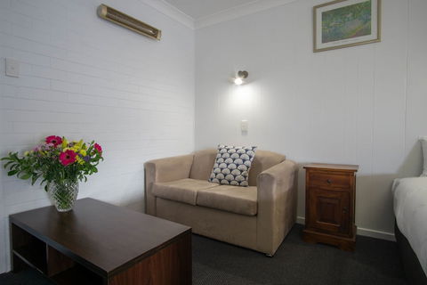 Acacia Motor Inn - Accommodation Cooktown 4