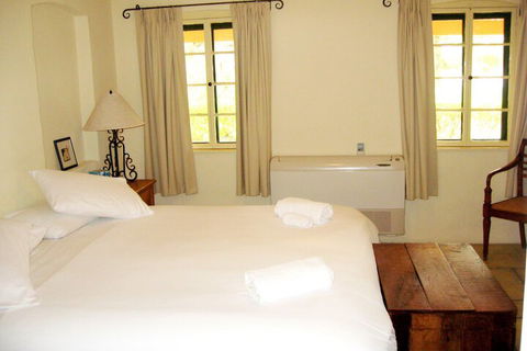 Goat Square Cottages - Accommodation Cooktown 6