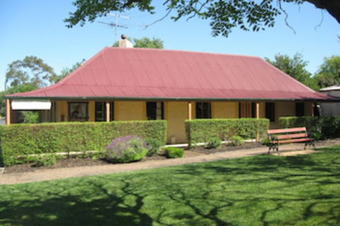 Goat Square Cottages - Accommodation Cooktown 0
