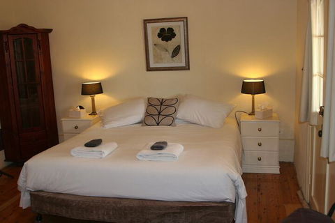 Goat Square Cottages - Accommodation Cooktown 1