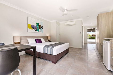 Econo Lodge Beachside - Accommodation Cooktown 5