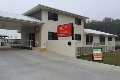 Econo Lodge Beachside - Accommodation Cooktown 3