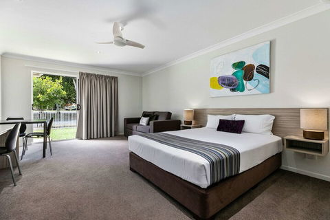 Econo Lodge Beachside - Accommodation Cooktown 7