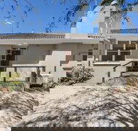 BOUTIQUE STAYS - Sandy Breeze 1