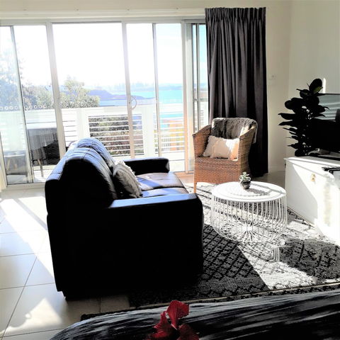 Shutters By The Sea - Accommodation Cooktown 6