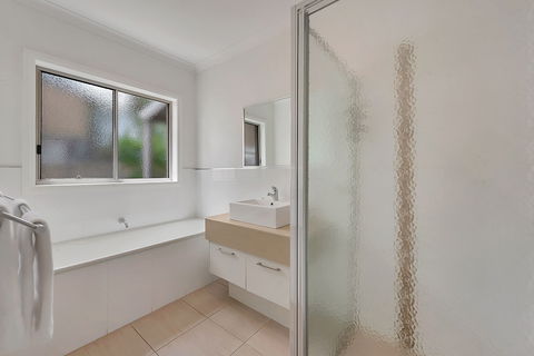 Kennedy Holiday Villas - Accommodation Cooktown 6
