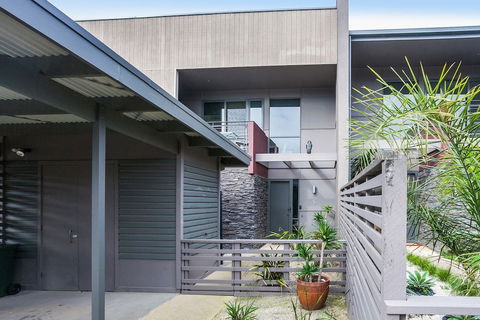 Beach & Golf Stays Torquay - Accommodation Cooktown 2