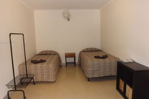 Derby Lodge Self Contained Apartments - Accommodation Cooktown 3