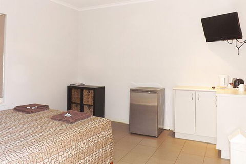 Derby Lodge Self Contained Apartments - Accommodation Cooktown 4