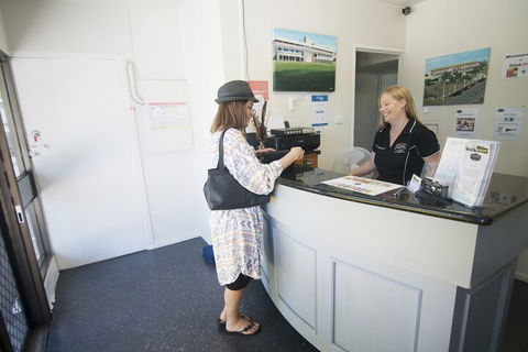 Cool Palms Motel - Accommodation Cooktown 5