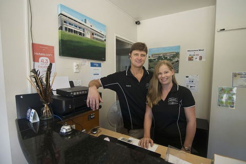 Cool Palms Motel - Accommodation Cooktown 6
