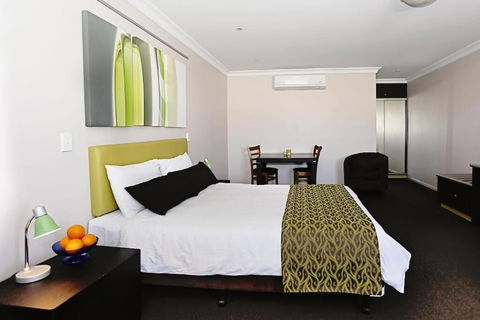 Drover's Motor Inn, Dalby - Accommodation Cooktown 2