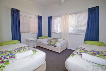 Bargara Gardens Motel & Holiday Villas - Accommodation Cooktown 2