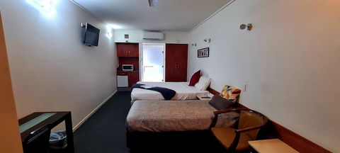Ayr Travellers Motel - Accommodation Cooktown 4