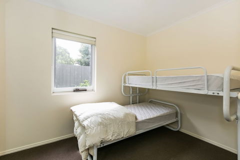 Two Bays Apartments - Accommodation Cooktown 2