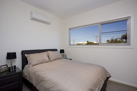 Two Bays Apartments - Accommodation Cooktown 3