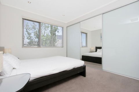 Accommodate Canberra - Glebe Park - Accommodation Cooktown 6