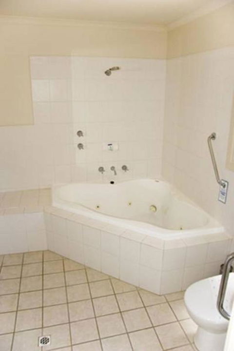 Cliff House Beachfront Villas - Accommodation Cooktown 4