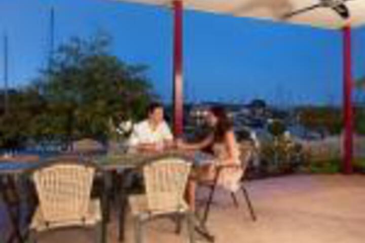 Arnhem NT Accommodation Cooktown