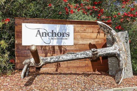 Anchors Beach House - Accommodation Cooktown 4