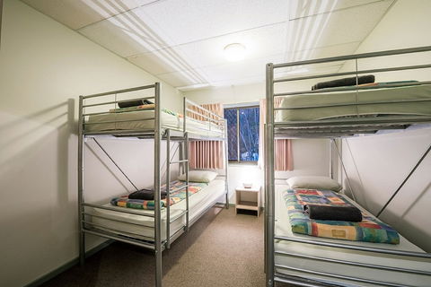 Falls Creek Country Club - Accommodation Cooktown 5