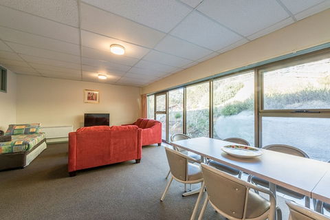 Falls Creek Country Club - Accommodation Cooktown 2