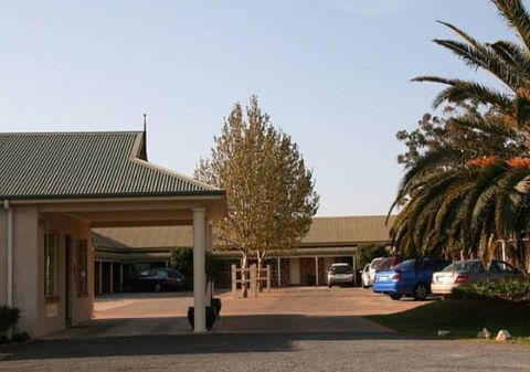Country Gardens Motor Inn - Accommodation Cooktown 1
