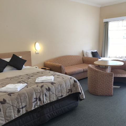 Country Gardens Motor Inn - Accommodation Cooktown 6