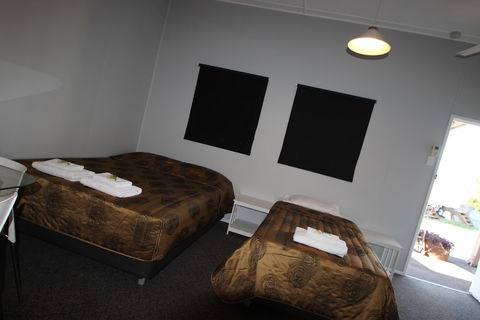 Ned Kelly's Motel - Accommodation Cooktown 5